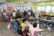 학교소식 > 유치원/초등학교 > 김녕초등학교동복분교장, 1학기 학부모와 함께하는 공개수업 및 급식공개의 날 운영 | 제주교육소식