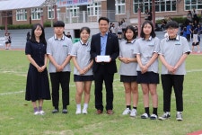 학교소식 > 중학교 > 오름중, 학급 벼룩시장 수익금 기부 | 제주교육소식