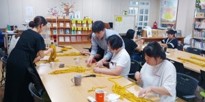 학교소식 > 유치원/초등학교 > 종달초, 종달공작소 학부모동아리 ‘매듭공예교실’운영 | 제주교육소식