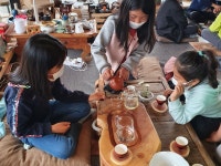 학교소식 > 유치원/초등학교 > 더럭초, “차와 함께 하는 마음 다스리기” 다도・예절교실 운영 | 제주교육소식