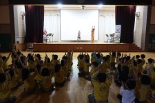 학교소식 > 유치원/초등학교 > 신광초병설유치원, 돌하르방과 설문대할망이 들려주는 보물섬 이야기 이야기극 관람 | 제주교육소식