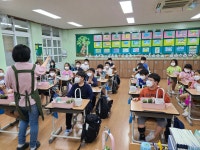 학교소식 > 유치원/초등학교 > 신제주초, 3학년 교내체험학습 실시 - 나만의 다육화분 만들기 | 제주교육소식