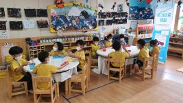 학교소식 > 유치원/초등학교 > 신광초병설유치원, 함께하는 손(手)심(心)엉 인성놀이터 실시 | 제주교육소식
