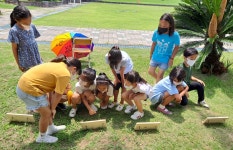 학교소식 > 유치원/초등학교 > 재릉초, 알록달록 웃음 마을 전시회 열다 | 제주교육소식
