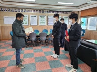 학교소식 > 유치원/초등학교 > 한림고, SK텔레콤 장학증서 전달 | 제주교육소식