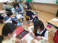 학교소식 > 유치원/초등학교 > 동홍초, 2학년 ‘생각이 쑥쑥! 마음이 쑥쑥! 그림책이랑 놀까’ 인성 프로그램 운영 | 제주교육소식