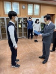 학교소식 > 중학교 > 제주성지교회, 귀일중학교 학생에게 장학금 전달 | 제주교육소식