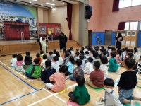 학교소식 > 유치원/초등학교 > 외도초병설유치원, 문화예술 공연 체험 실시 | 제주교육소식