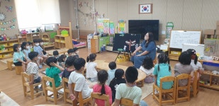 학교소식 > 유치원/초등학교 > 월랑초등학교병설유치원, 찾아오는 동화구연 실시 | 제주교육소식