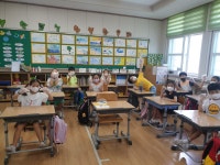 학교소식 > 유치원/초등학교 > 장전초, ‘배움의 수고와 감사에 대한 전통문화체험(책거리)’프로그램 운영 | 제주교육소식