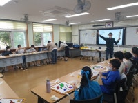 학교소식 > 유치원/초등학교 > 보목초, 전통 연 만들어 파란 가을 하늘에 띄웠어요! | 제주교육소식