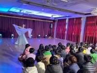 학교소식 > 유치원/초등학교 > 하례초, 제주의 멋을 찾아서! 찾아가는 한국무용 공연 관람 | 제주교육소식