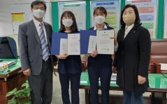 학교소식 > 유치원/초등학교 > 제주동여자중학교 제주은행 장학금 전달 | 제주교육소식