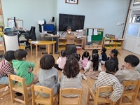 학교소식 > 유치원/초등학교 > 효돈초병설유치원, 아름다운 이야기 할머니와 떠나는 이야기여행 실시 | 제주교육소식