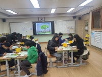 학교소식 > 유치원/초등학교 > 하도초, 교장선생님과 함께 하는 미술 수업 | 제주교육소식