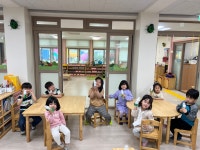 학교소식 > 전체 > 무릉초병설유치원, ‘손 씻기는 바로! 기침예절은 서로’ 교육 실시 | 제주교육소식