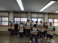 학교소식 > 전체 > 무릉중학교 1학년, 마을 포토에세이 북 발간 | 제주교육소식
