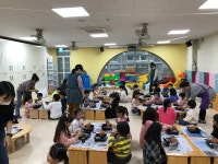 학교소식 > 전체 > 도련초병설유치원, 유초 이음교육‘흙이랑 다육이랑’실시 | 제주교육소식