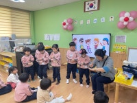 학교소식 > 유치원/초등학교 > 백록초등학교병설유치원, 찾아오는 장애이해교육 실시 | 제주교육소식