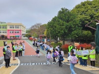 학교소식 > 전체 > 영평초, 교육3주체와 지역 단체가 함께하는 생활‧안전홍보 캠페인 실시 | 제주교육소식