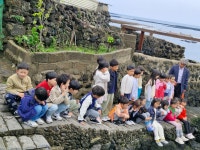 학교소식 > 유치원/초등학교 > 조천초, 1학년 조천마을 용천수를 탐방하며 문화와 역사를 배우다 | 제주교육소식