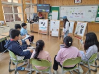 학교소식 > 유치원/초등학교 > 흥산초 4학년, 사회 수업 시간에 제주무형문화유산 어린이 홍보관 운영 | 제주교육소식