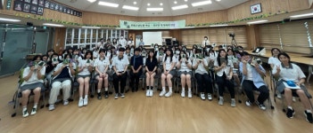 학교소식 > 전체 > 서귀포여고, 19일‘단 한 사람’,‘구의 증명’, ‘원도’ 최진영 작가와의 대화 운영 | 제주교육소식
