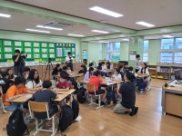 학교소식 > 유치원/초등학교 > 신제주초, 세계 문화를 선도하는 제주어 교육 국내·국외 방송국 취재 방문 | 제주교육소식