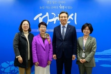 학교소식 > 유치원/초등학교 > 대정여자고등학교-서귀포시청 업무 협의회 진헹 “자율형 공립고 2.0 선정, 서귀포시청과 함께 지역인재 육성에 힘... 