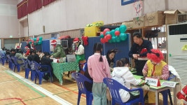 학교소식 > 유치원/초등학교 > 저청초, 『저청, 크리스마스 생태마을』을 주제로 북적북적 북축제 운영 | 제주교육소식