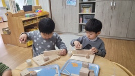 학교소식 > 유치원/초등학교 > 북촌초병설유치원, 찾아오는 목공체험 실시 | 제주교육소식