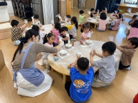 학교소식 > 유치원/초등학교 > 외도초등학교병설유치원, 찾아오는 요리 체험활동 (케이크 만들기) | 제주교육소식