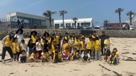 학교소식 > 유치원/초등학교 > 우도초, 우도 바다 함께 지키기 비치클린 활동 전개 | 제주교육소식