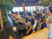 학교소식 > 유치원/초등학교 > 제주형 한울타리 유치원 『느영나영 한울타리』 보호자 동아리, 당근파운드케이크 연수 실시 | 제주교육소식