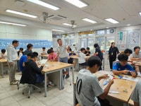 학교소식 > 전체 > 남주중, 동홍동 지역사회 연계 청소년 전동비행기 만들기 체험 활동 실시 | 제주교육소식