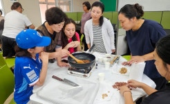 학교소식 > 유치원/초등학교 > 수산초, 학부모 대상『건강한 간식(쌀강정)만들기』운영 | 제주교육소식