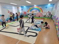 학교소식 > 유치원/초등학교 > 제주중앙초등학교병설유치원 방과후 놀이 배움터 완두콩 놀이 데이 일곱빛깔 무지개놀이 실시 | 제주교육소식