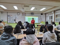학교소식 > 유치원/초등학교 > 제주동여중, 선배와 함께하는 중3 진로교육 | 제주교육소식