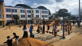 학교소식 > 유치원/초등학교 > 도리초, 학생들의 꿈과 소망이 담긴 놀이터 개장 | 제주교육소식