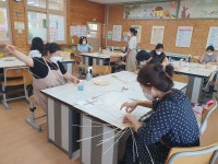 자료실 > 우수사례공유 > 귀덕초. 1교 1평생교육 라탄공예 운영 | 학부모지원센터