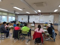 자료실 > 우수사례공유 > 수산초 학부모 학교 참여활동 사례(책 읽어주는 학부모) | 학부모지원센터