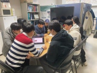 창업동아리 모션랩(motion lab) 회의 | 학과 생활 사진 | 학생활동 : 물리치료학과