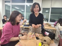 2023년 11월 교육 및 예술적 환경구성을 위한 지끈공예 특강 | 포토갤러리 | 커뮤니티 : 유아교육과