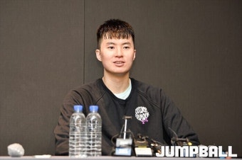 NBA G리그 뛰었던 이현중, 호주리그 진출한다···일리와라 호크스와 3년 계약