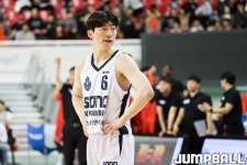 승부처 해결사 이정현, 소노 창단 4연승 이끌다