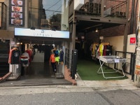 점포 내놓습니다 -  [마포구/] 홍대 인근 의류매장 입니다.