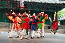 국가유산채널 > 참여 > 자료실 > 이야기 자료 > 상세보기: 서울에 유일하게 존재하는 탈놀이 송파산대놀이 국가유산채널