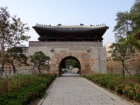 국가유산채널 > 참여 > 자료실 > 이야기 자료 > 상세보기: 홍지문 및 탕춘대성(서울시유형문화재 제33호) 국가유산채널