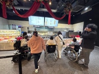 무장애 나들이 코스 이색적인 아쿠아가든 카페를 소개합니다.