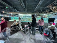 무장애 나들이 코스 이색적인 아쿠아가든 카페를 소개합니다.